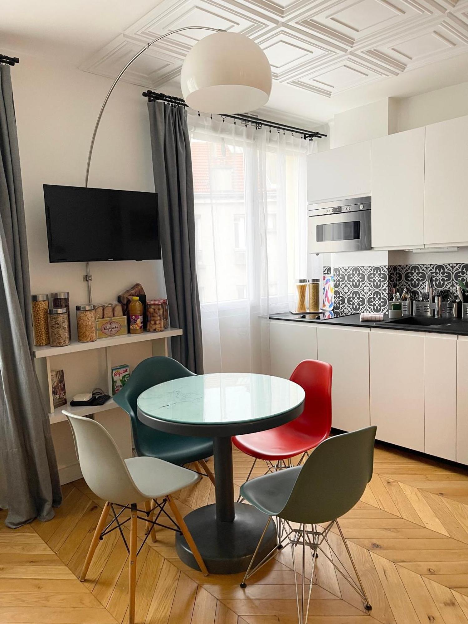 Studio Apartment